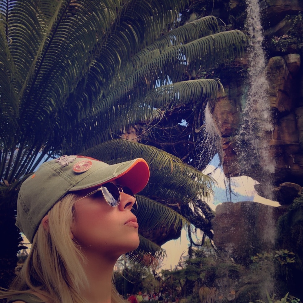 Meet your Posher, Lauri